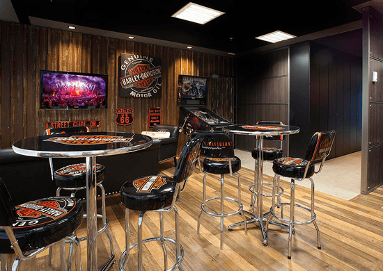 Nova sede da Harley-Davidson alia estética e conforto acústico